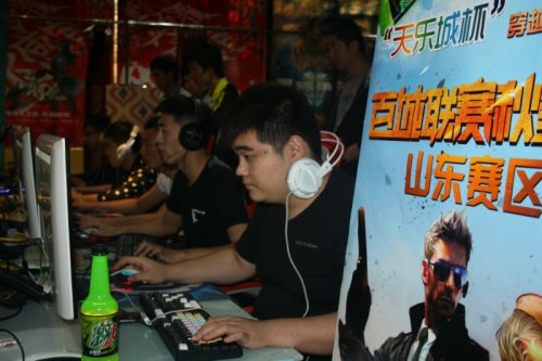 让我们拭目 让我们拭目